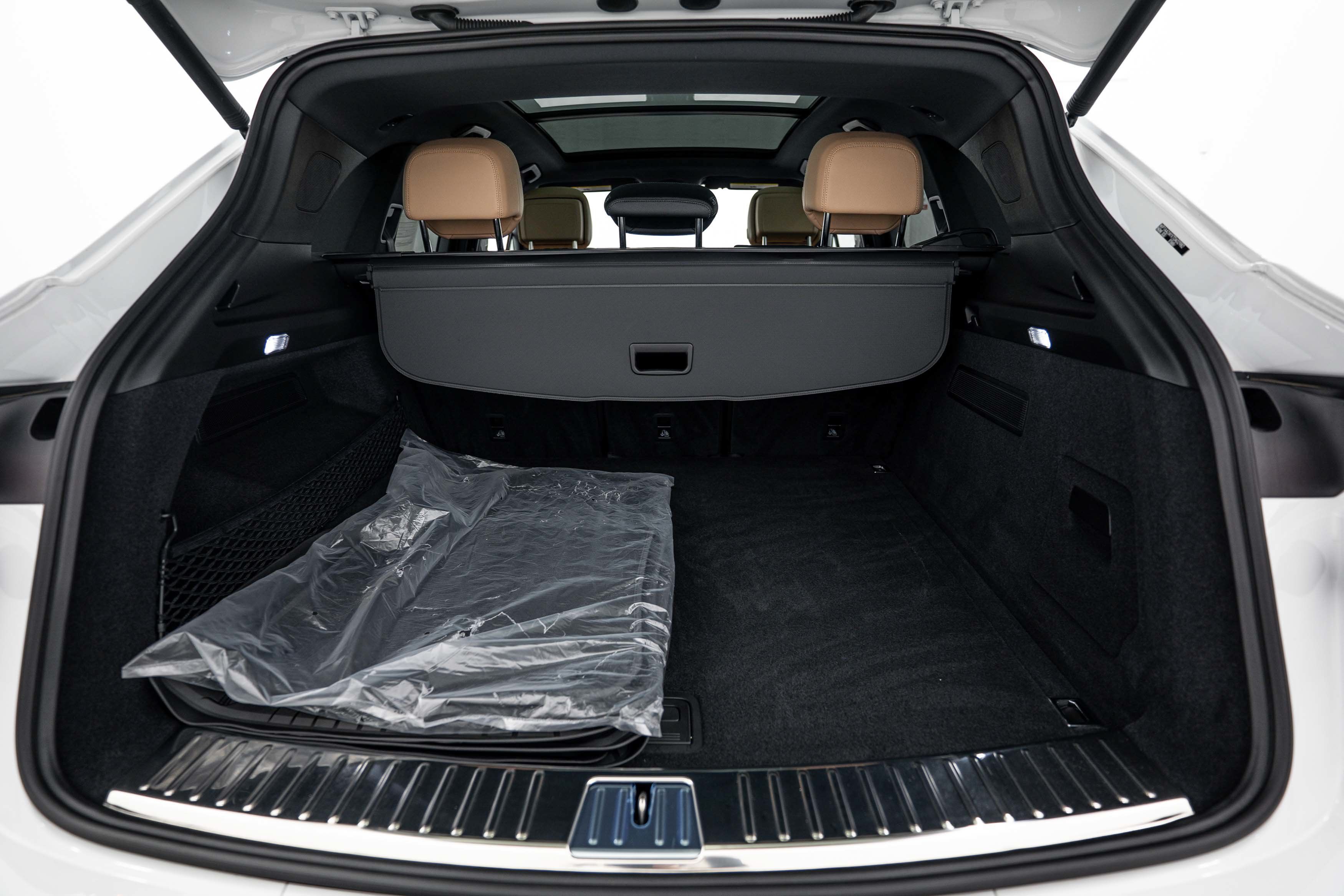 Certified 2026 Porsche Cayenne AWD/4WD image 25