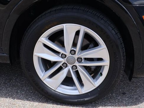 Used 2018 Audi Q3 2.0T Premium w/ Convenience Package image 11