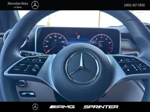 Certified 2025 Mercedes-Benz GLC 300 image 28