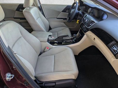 Used 2016 Honda Accord LX image 19