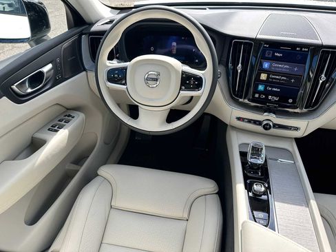 New 2025 Volvo XC60 B5 Ultra w/ Protection Package Premier image 17
