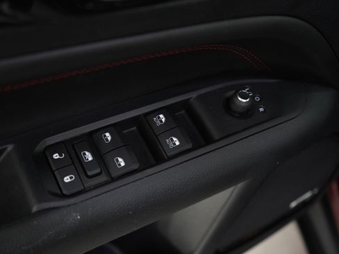 Used 2022 Jeep Compass Trailhawk w/ Sun and Sound Group image 19