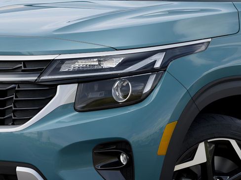 New 2026 Kia Seltos EX image 23