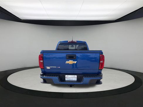 Used 2018 Chevrolet Colorado Z71 AWD/4WD image 4