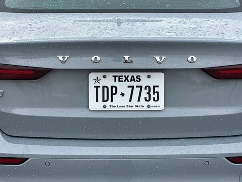 Used 2024 Volvo S60 B5 Plus image 48