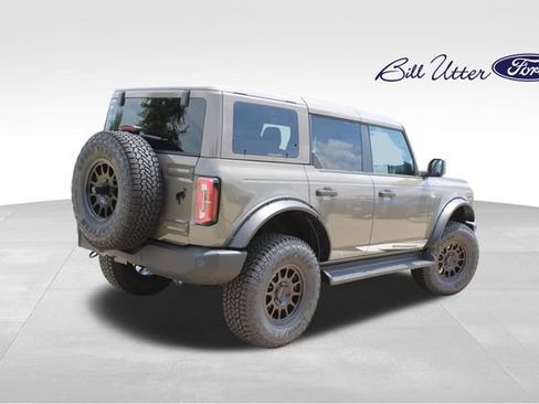New 2026 Ford Bronco Outer Banks AWD/4WD image 3