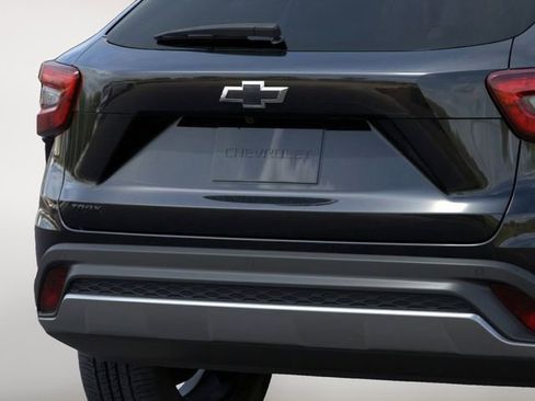 New 2026 Chevrolet Trax LT w/ Driver Confidence Package image 14