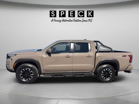 Used 2023 Nissan Frontier PRO-4X w/ Technology Package AWD/4WD image 2