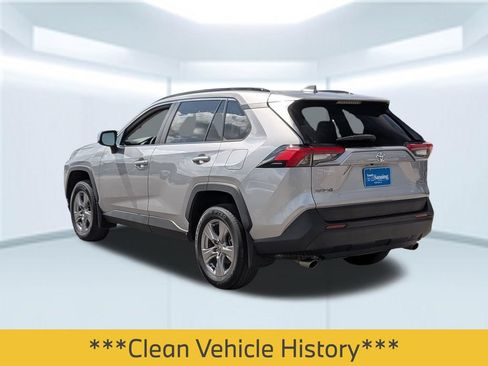 Used 2024 Toyota RAV4 XLE FWD image 4