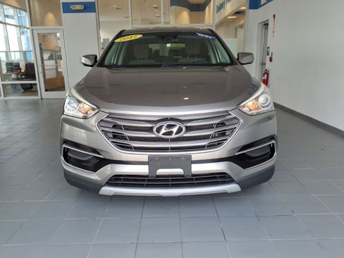 Used 2017 Hyundai Santa Fe Sport AWD/4WD image 2