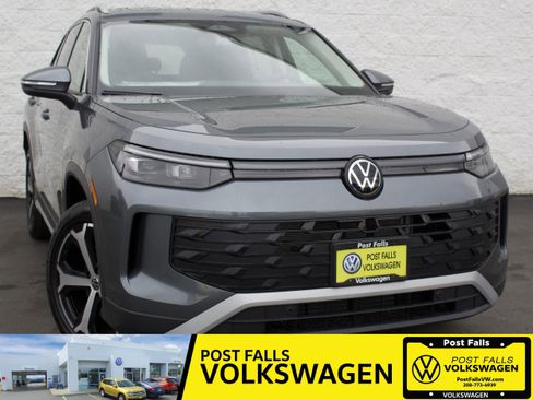 New 2026 Volkswagen Tiguan SE image 1