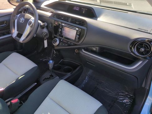 Used 2016 Toyota Prius C One image 29