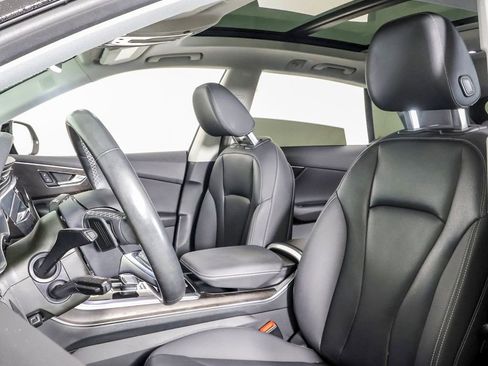 Used 2021 Audi Q8 Premium Plus image 7