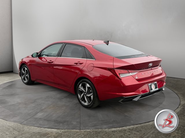 Used 2021 Hyundai Elantra Limited FWD image 5