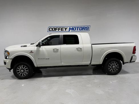 Used 2020 RAM 2500 Limited AWD/4WD image 3