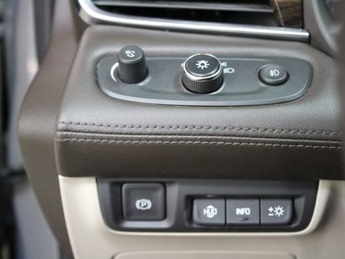 Used 2018 Buick LaCrosse Premium w/ Sun and Shade Package FWD image 15