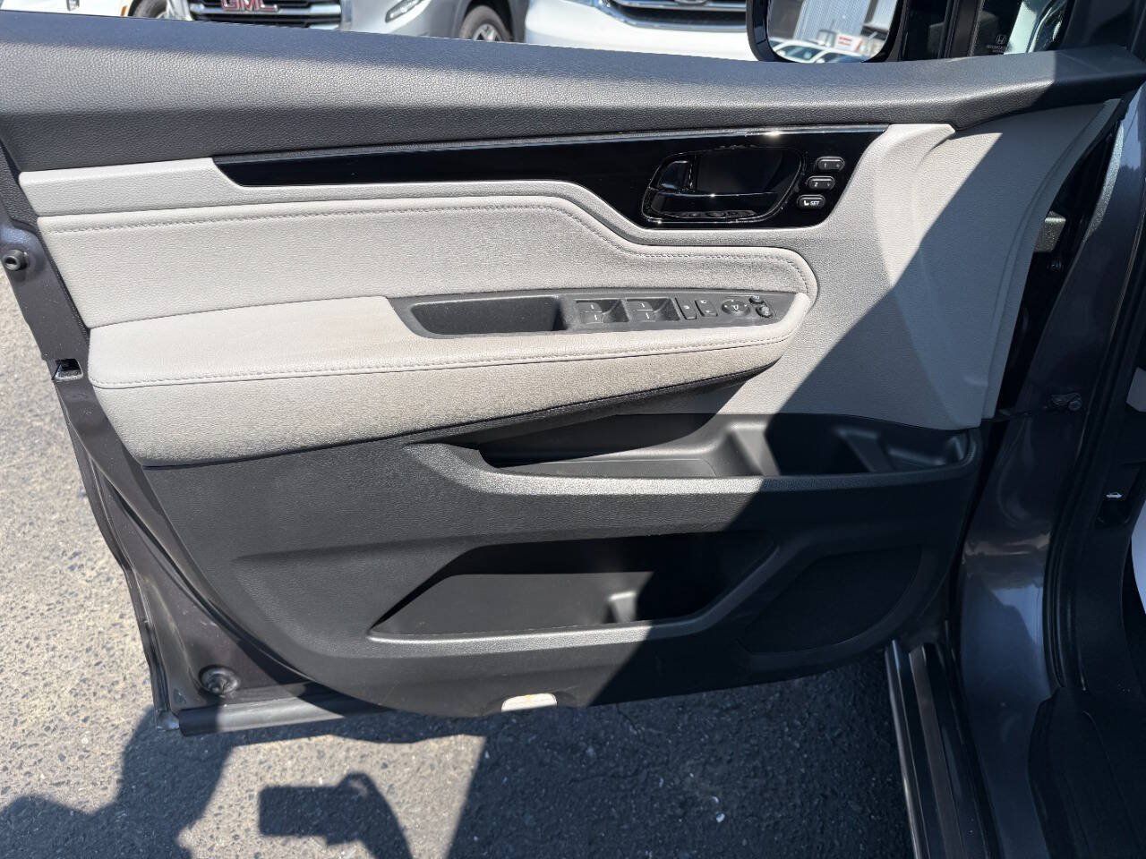 Used 2018 Honda Odyssey Elite image 16