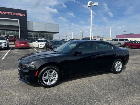 Used 2023 Dodge Charger SXT w/ Cold Weather Package image 10