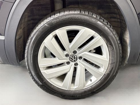 Used 2021 Volkswagen Atlas SEL FWD image 33