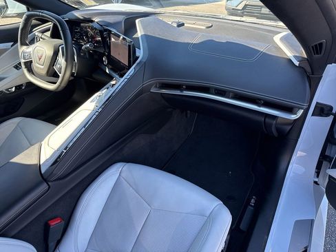 Used 2023 Chevrolet Corvette Stingray Preferred Cpe w/ Z51 Performance Package image 12