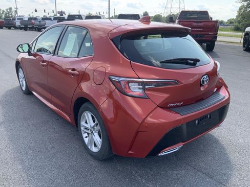Used 2019 Toyota Corolla SE w/ Carpet Mat Package FWD image 9