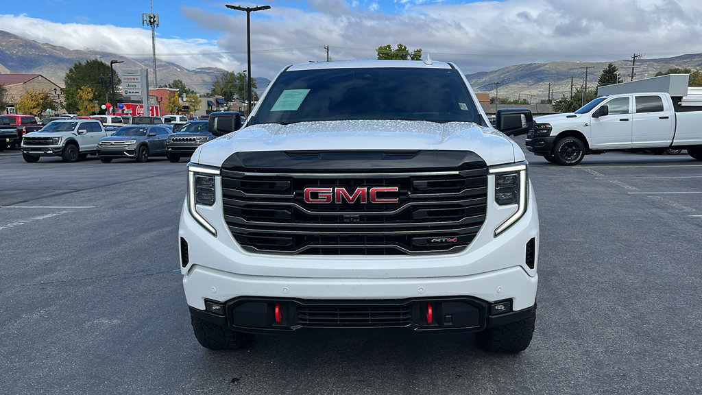 Used 2025 GMC Sierra 1500 AT4 w/ AT4 Premium Package AWD/4WD image 8