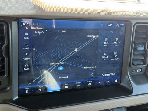 Used 2022 Ford Bronco Wildtrak image 3