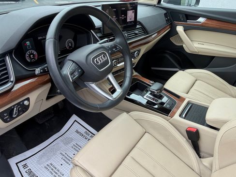 Used 2021 Audi Q5 Prestige w/ Prestige Package AWD/4WD image 4