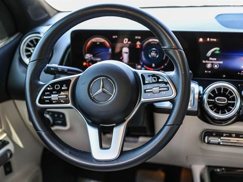 Used 2023 Mercedes-Benz GLB 250 image 19