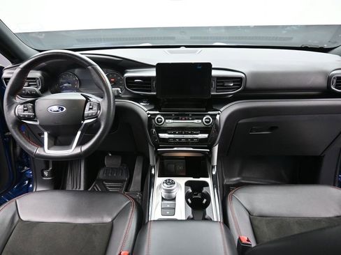 Certified 2023 Ford Explorer ST-Line w/ Class IV Trailer Tow Package image 28