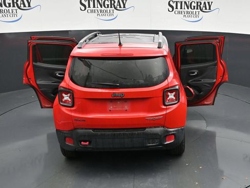 Used 2015 Jeep Renegade Trailhawk w/ Premium Leather Group AWD/4WD image 35