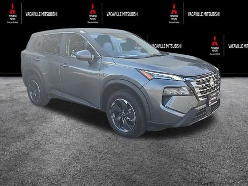 Used 2024 Nissan Rogue SV AWD/4WD image 1