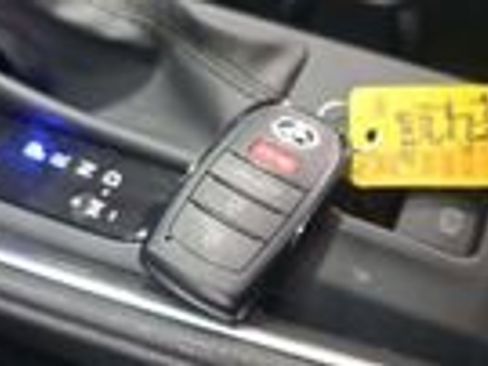 Used 2024 Toyota Grand Highlander XLE FWD image 15