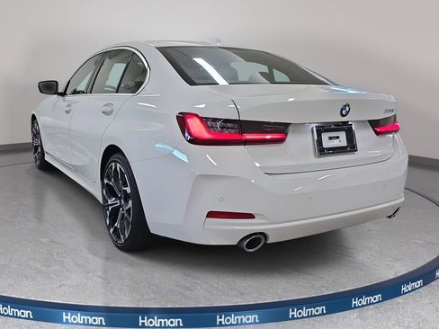 Used 2025 BMW 330i Sedan w/ M Sport Package image 9