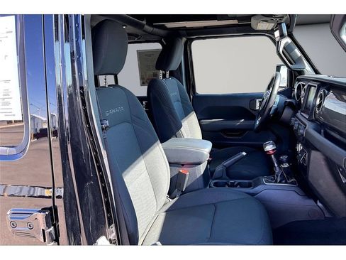 Used 2020 Jeep Wrangler Unlimited Sahara AWD/4WD image 10