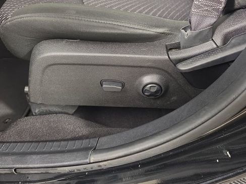 Used 2019 Dodge Journey SE w/ Premium Group image 16