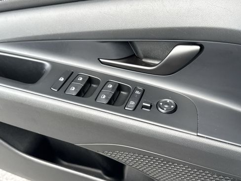 Certified 2025 Hyundai Elantra Sport FWD image 15