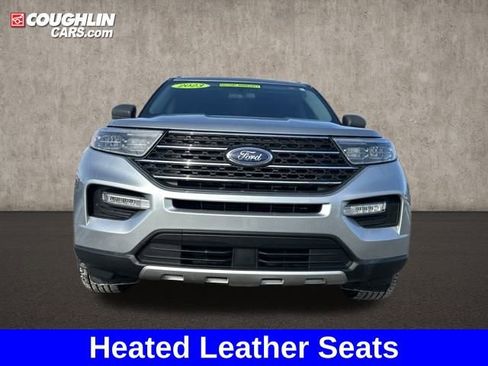 Used 2023 Ford Explorer XLT w/ Equipment Group 202A image 3