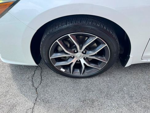 Used 2019 Acura ILX FWD image 10