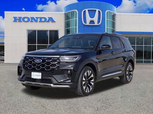 Used 2025 Ford Explorer Platinum w/ LUX Leather Package image 7