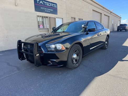 Used 2013 Dodge Charger Police RWD image 3