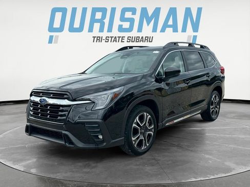 Used 2025 Subaru Ascent Limited AWD/4WD image 2