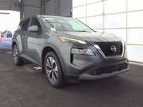 Used 2023 Nissan Rogue SV image 3