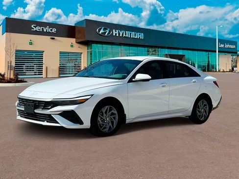 New 2025 Hyundai Elantra Blue image 2