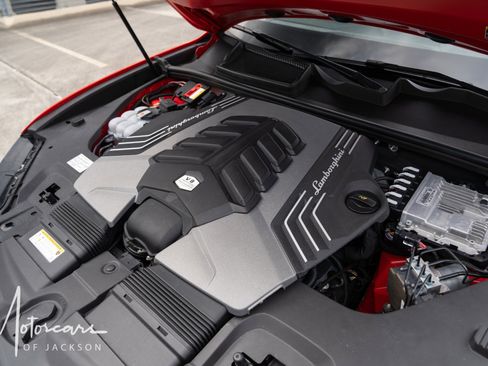 Used 2019 Lamborghini Urus AWD/4WD image 18