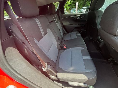 Used 2025 Chevrolet Blazer LT FWD image 38