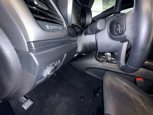 Used 2020 Jeep Grand Cherokee Altitude RWD image 18
