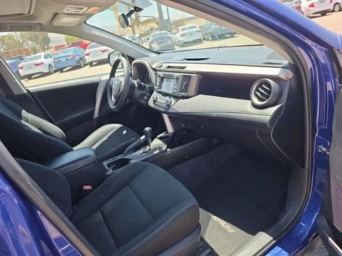 Used 2014 Toyota RAV4 XLE w/ Preferred Accessory Package FWD image 10