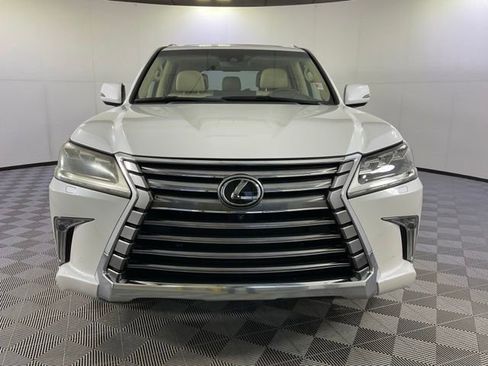 Used 2017 Lexus LX 570 4WD image 2