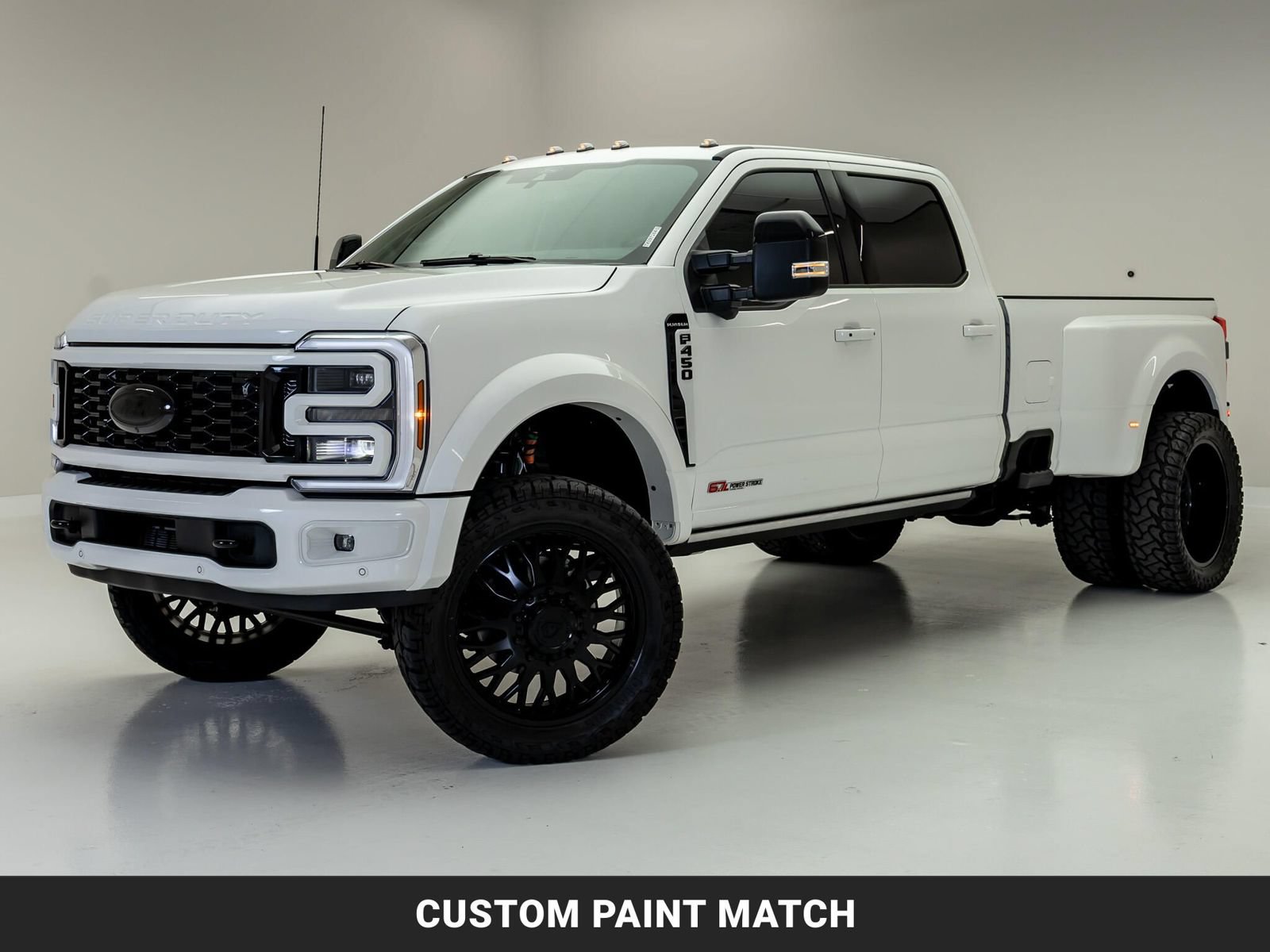 Used 2026 Ford F450 Platinum w/ FX4 Off-Road Package AWD/4WD image 4